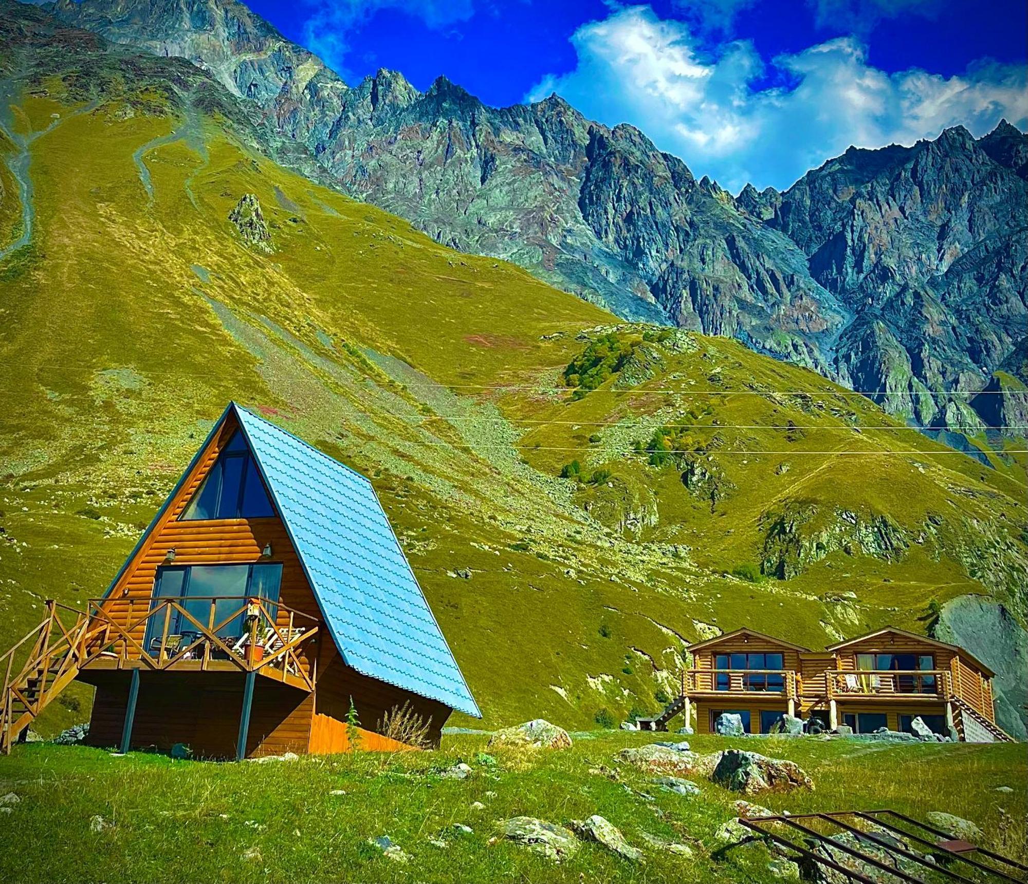 Alone Cottage Kazbegi Esterno foto