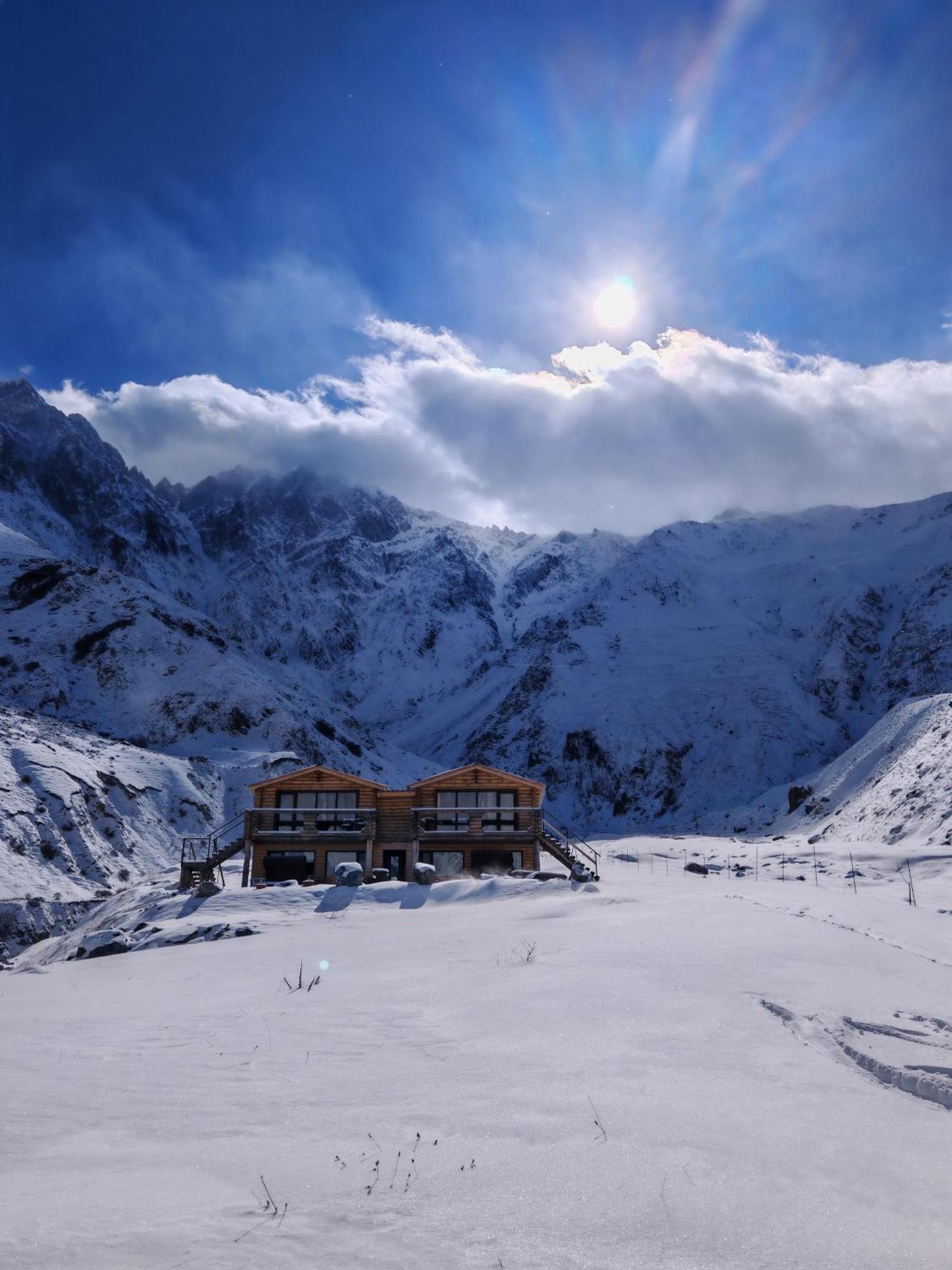 Alone Cottage Kazbegi Camera foto